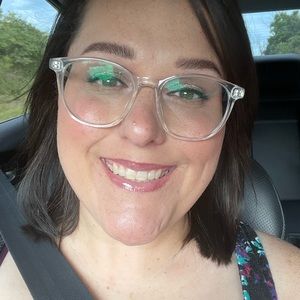 Meet your Posher, Stefanie